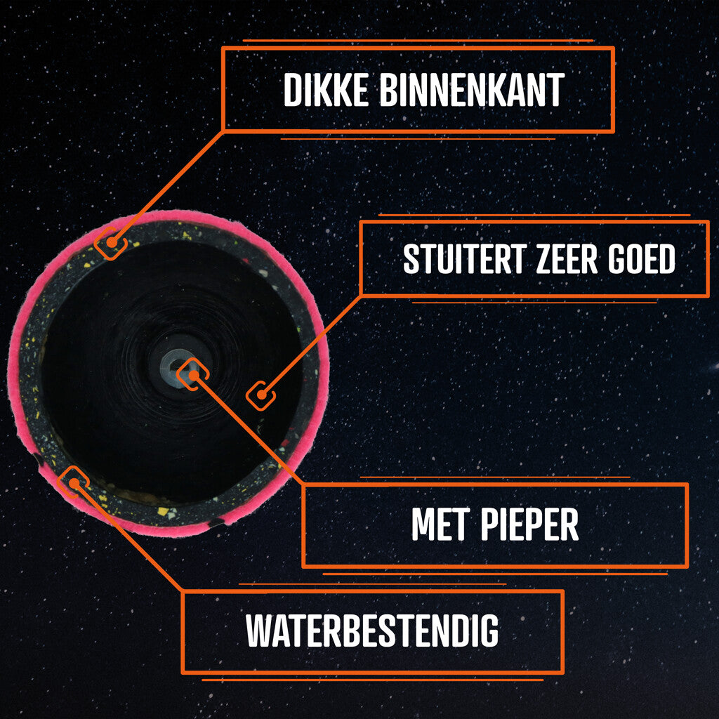 Dog Comets Neutron Star Tennisbal (L)